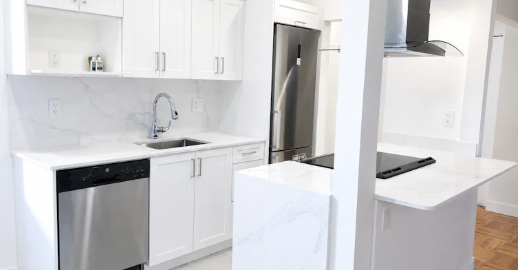 301-1750 Vine Street, Vancouver, BC, V6K 1H8 - 3