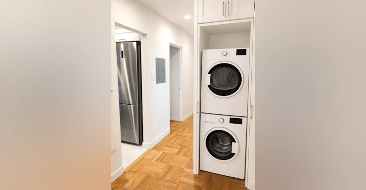 301-1750 Vine Street, Vancouver, BC, V6K 1H8 - 11