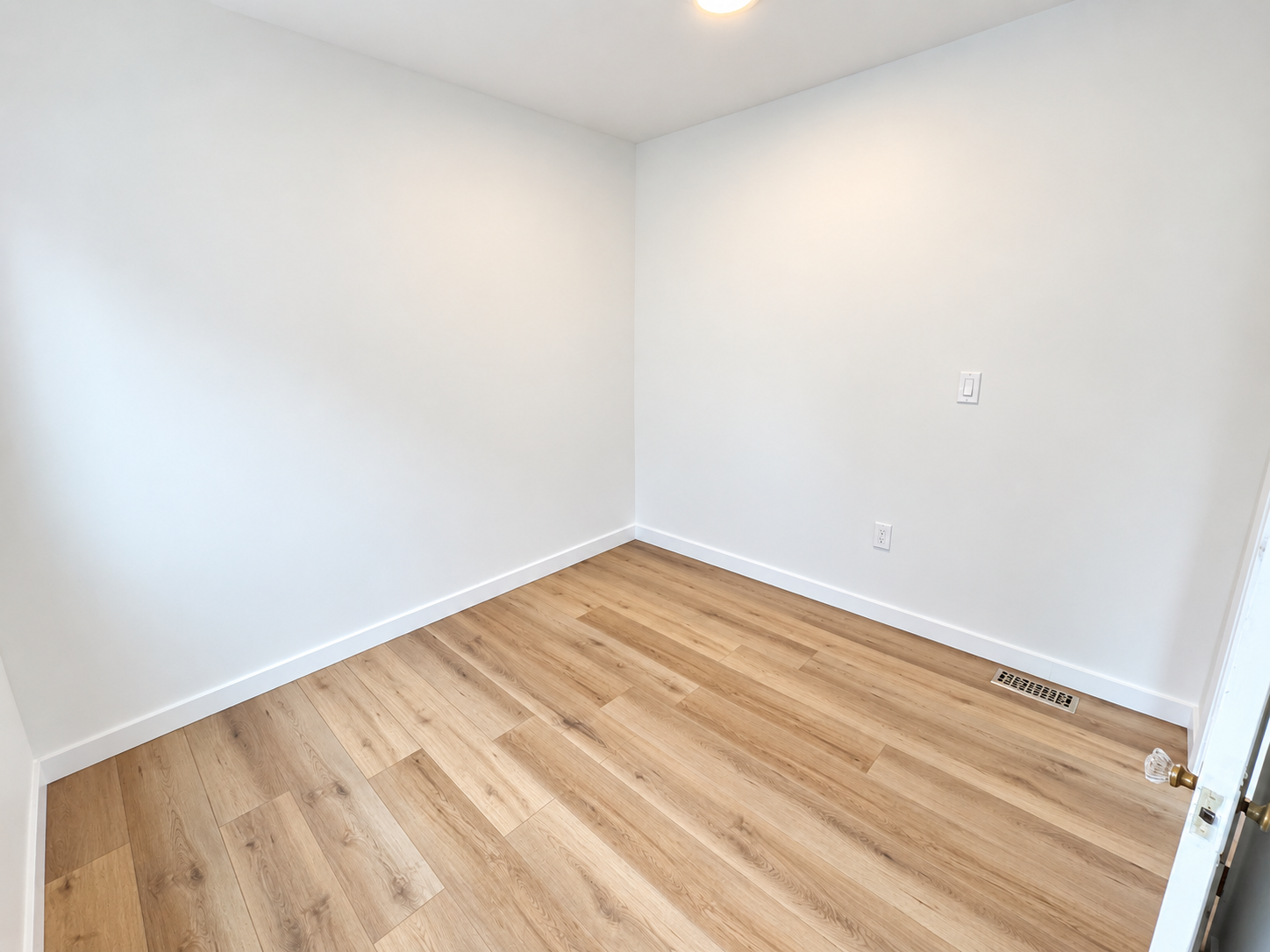 1-2233 West 3rd Avenue, Vancouver, BC, V6K 1H8 - 7