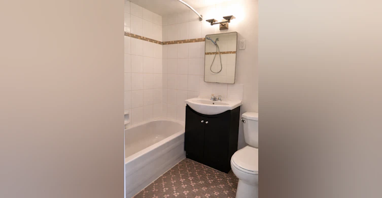 205-2233 West 3rd Avenue, Vancouver, BC, V6K 1H8 - 7