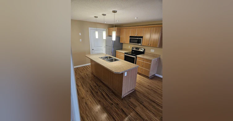 2160 Mcintyre Street, Regina, SK, S4P 2R7 - 4