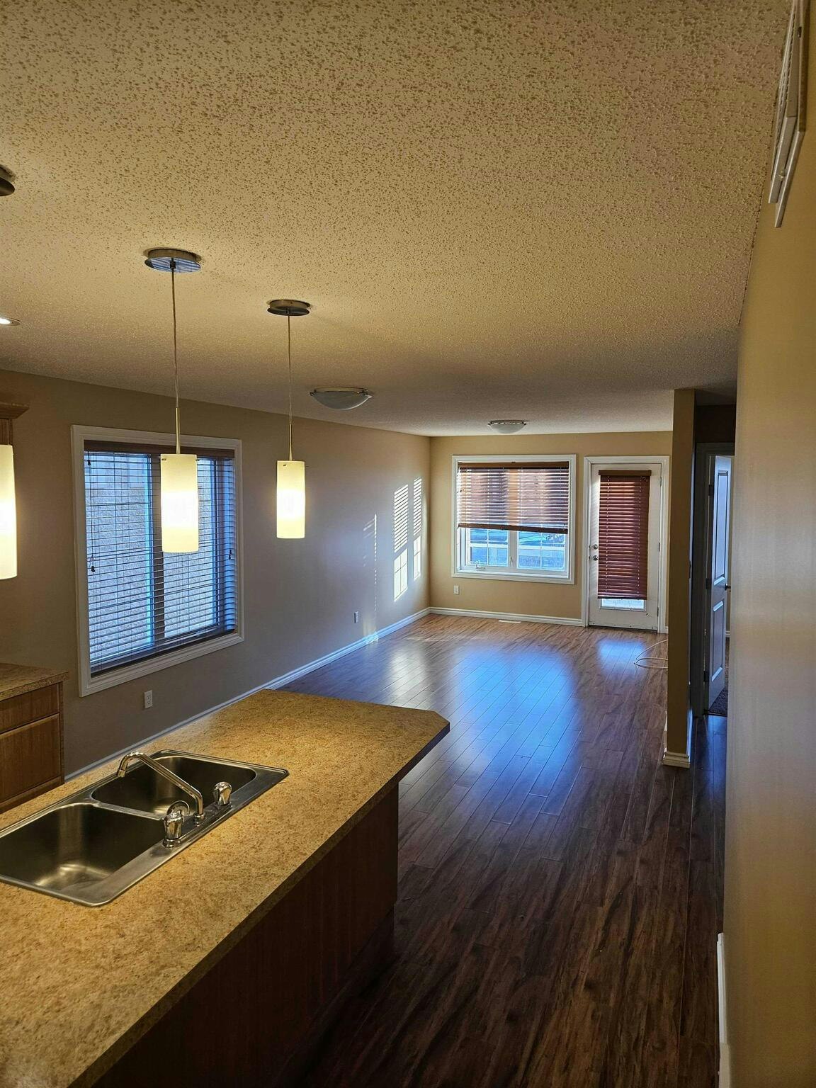 2160 Mcintyre Street, Regina, SK, S4P 2R7 - 2