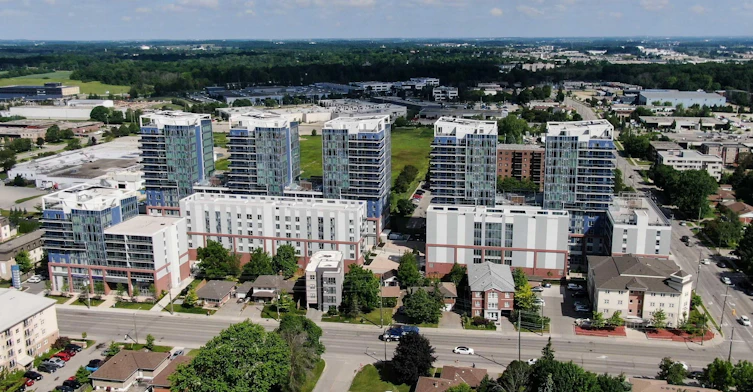 156-130 Columbia Street W, Waterloo, ON, N2L 0G6 - 2