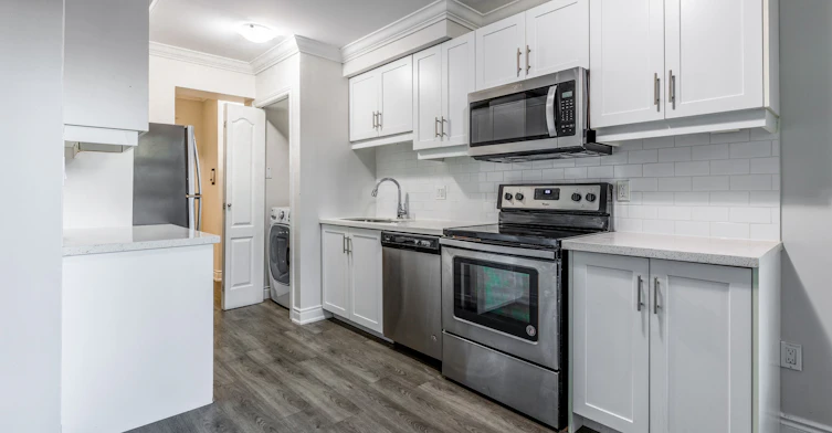 207-1791 King Street East, Hamilton, ON, L8K 1V6 - 4