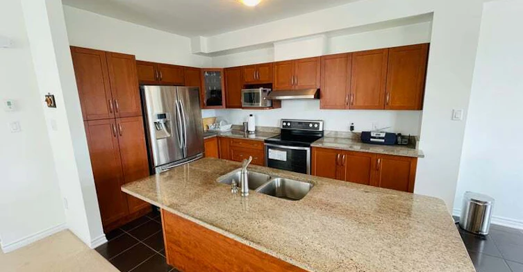 108 Battersea Crescent, Ottawa, ON, K2T 0C6 - 2