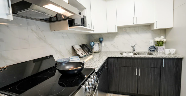 603-258 Lester Street, Waterloo, ON, N2L 0K3 - 4
