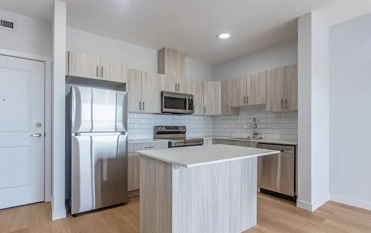 137-9660 229 Street NW, Edmonton, AB, T5T 5X7 - 8