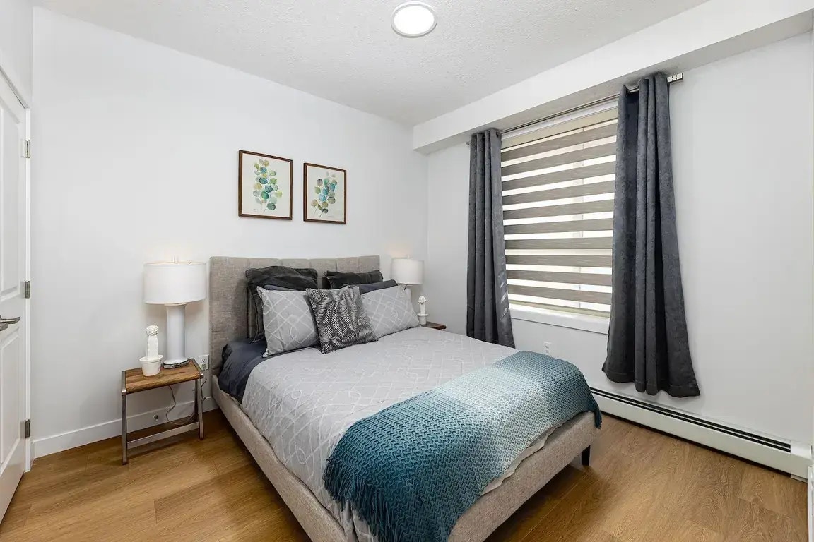 137-9660 229 Street NW, Edmonton, AB, T5T 5X7 - 2
