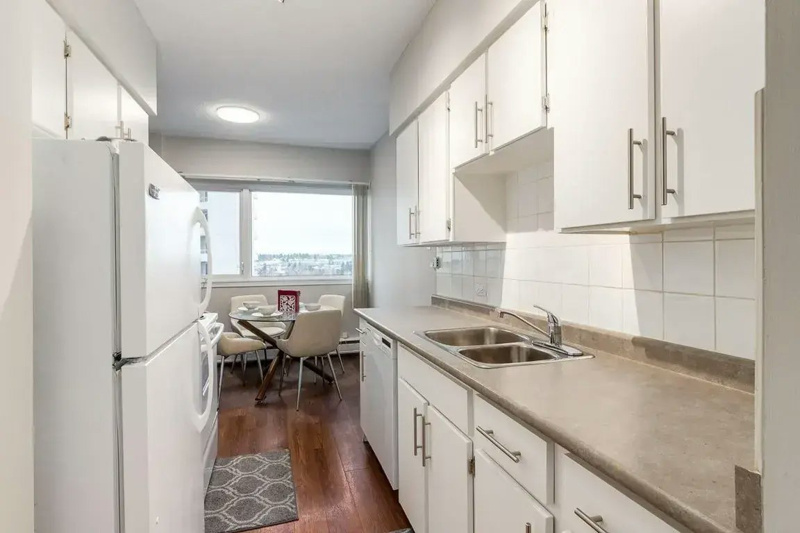 0603-700-620 67th Avenue SW, Calgary, AB, T2V 0M2 - 5