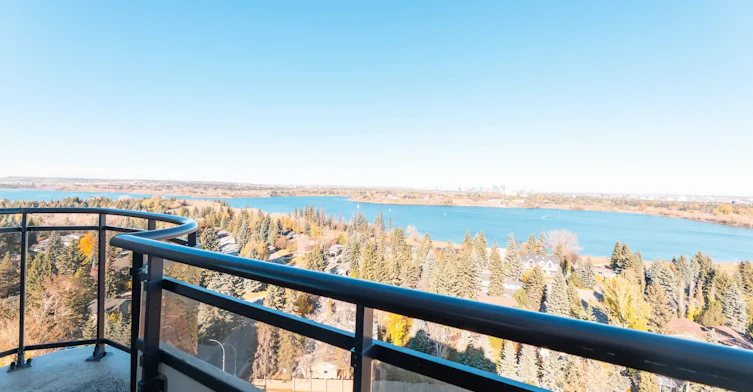 0503-A-2105 90 Avenue SW, Calgary, AB, T2V 0X5 - 4