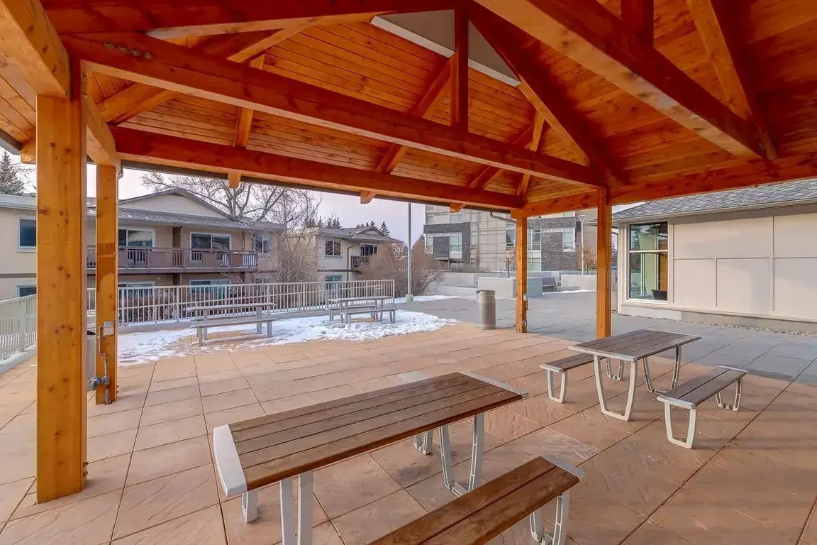 0503-A-2105 90 Avenue SW, Calgary, AB, T2V 0X5 - 49