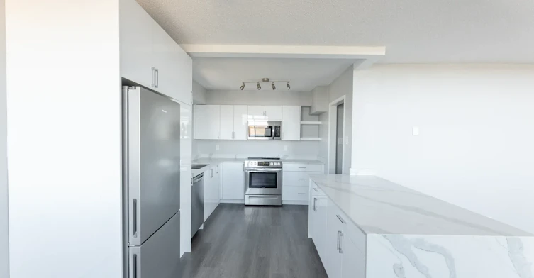 0201-A-2105 90 Avenue SW, Calgary, AB, T2V 0X5 - 37