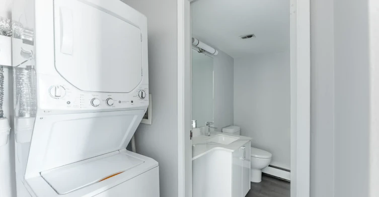 0201-A-2105 90 Avenue SW, Calgary, AB, T2V 0X5 - 53