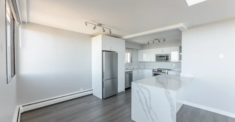 0203-A-2105 90 Avenue SW, Calgary, AB, T2V 0X5
