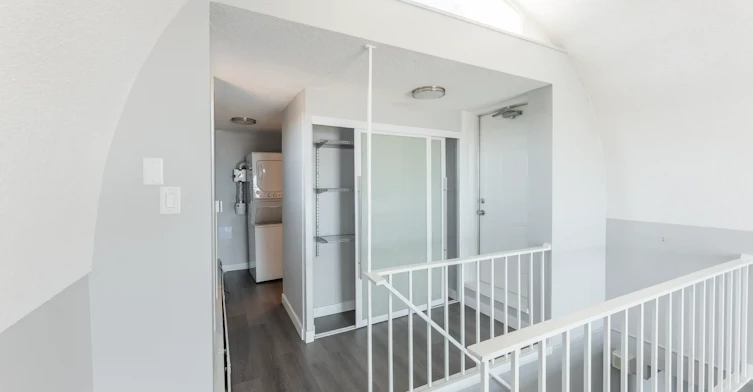 0203-A-2105 90 Avenue SW, Calgary, AB, T2V 0X5 - 48