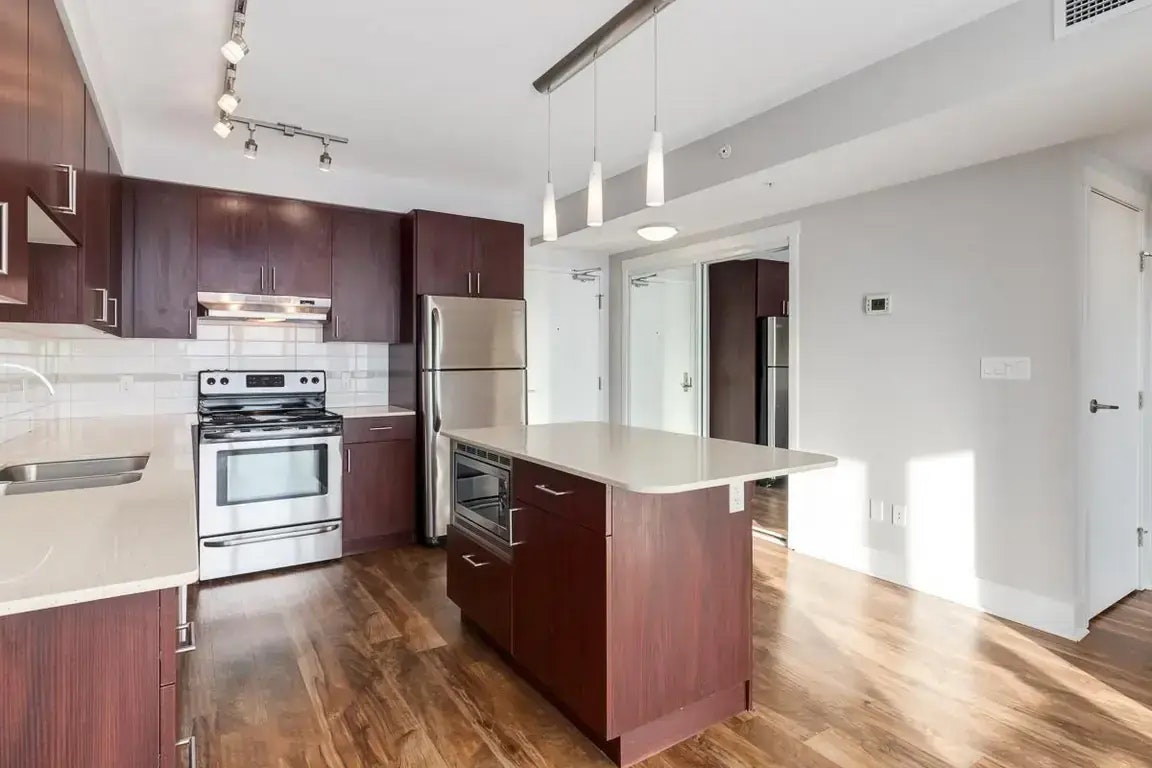 0201-2160 Paliswood Road SW, Calgary, AB, T2V 4S5 - 8
