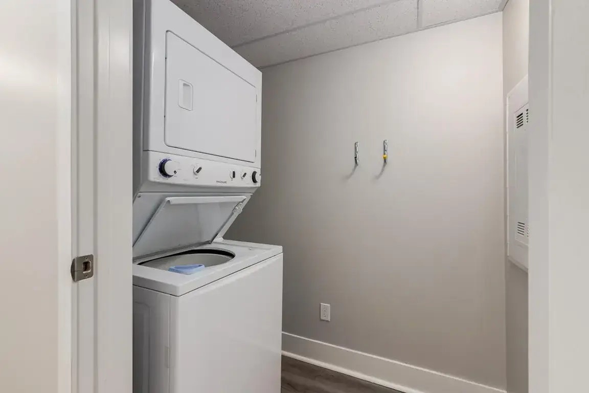 0201-2160 Paliswood Road SW, Calgary, AB, T2V 4S5 - 40