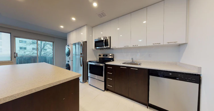1A-765 Browns Line, Toronto, ON, M8W 3V7 - 2