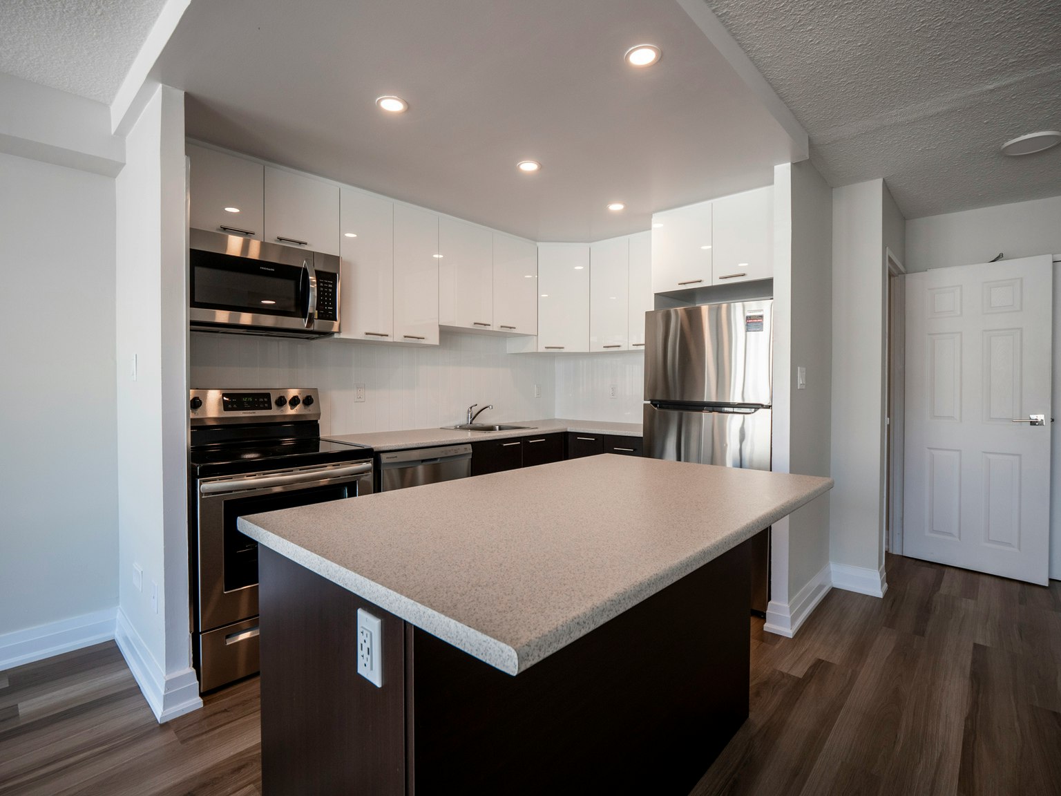 714-378 Vine Street, St. Catharines, ON, L2M 4T5 - 3