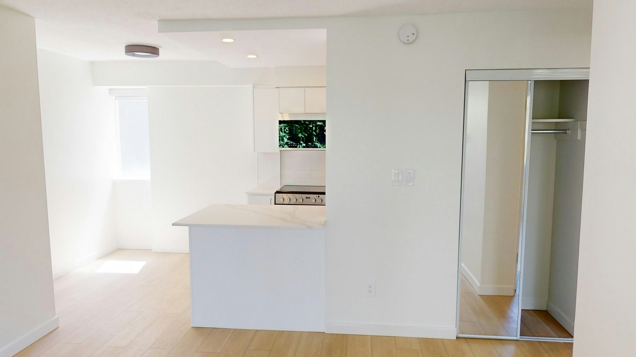 204-1924 Barclay Street, Vancouver, BC, V6G 1L3 - 3