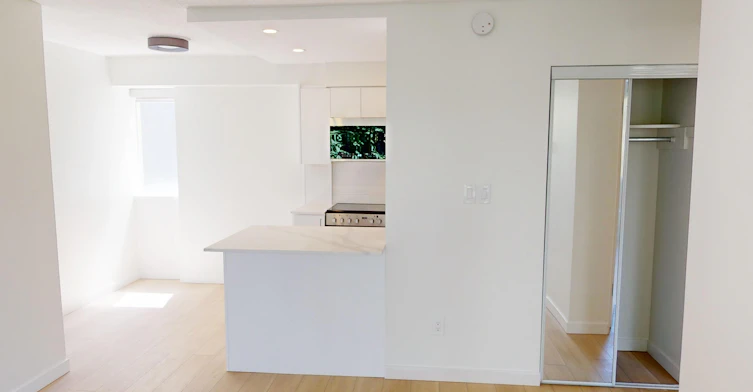 204-1924 Barclay Street, Vancouver, BC, V6G 1L3 - 3