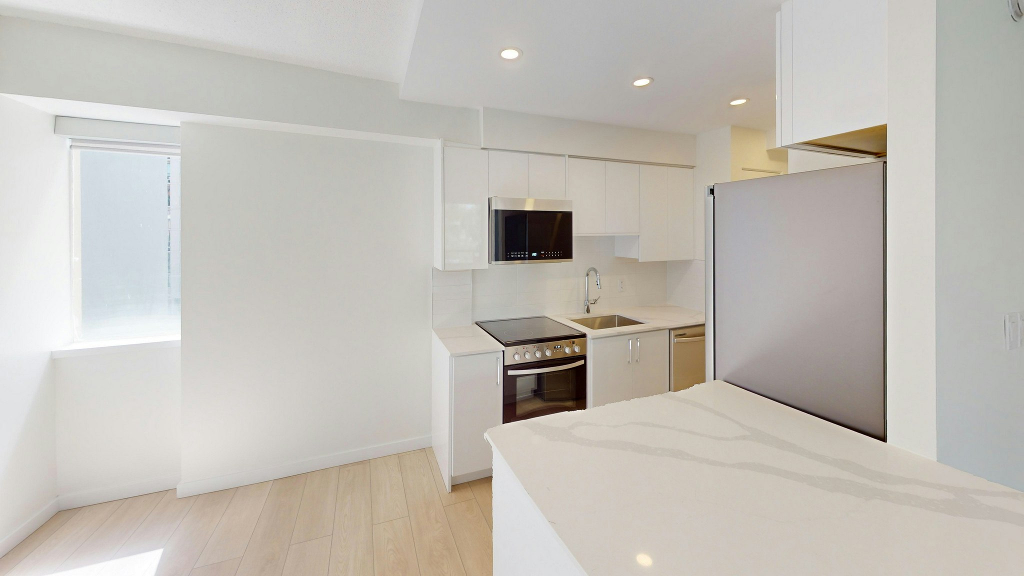 204-1924 Barclay Street, Vancouver, BC, V6G 1L3