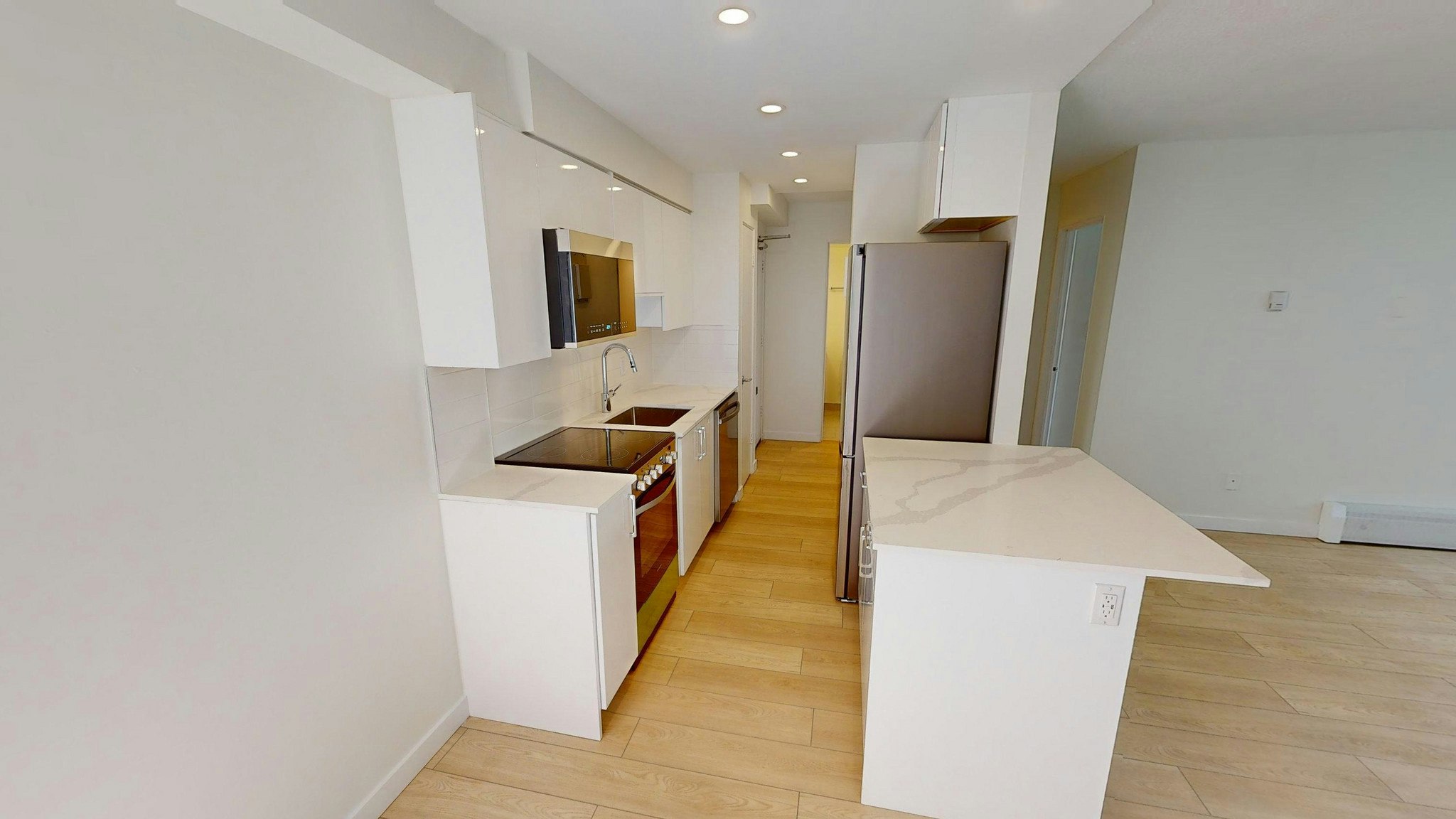 204-1924 Barclay Street, Vancouver, BC, V6G 1L3 - 2