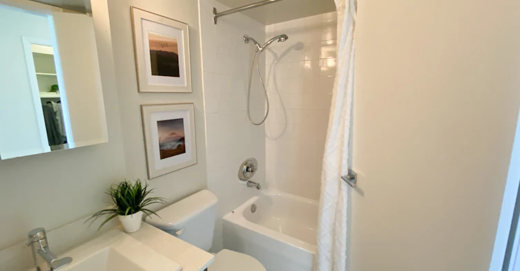 802-1580 Haro Street, Vancouver, BC, V6G 1G6 - 5