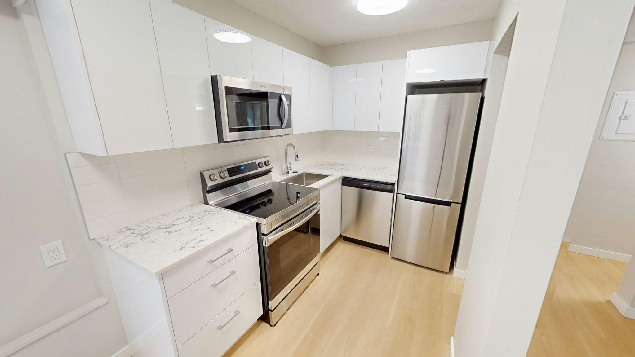 106-8790 Cartier Street, Vancouver, BC, V6P 4V2 - 2