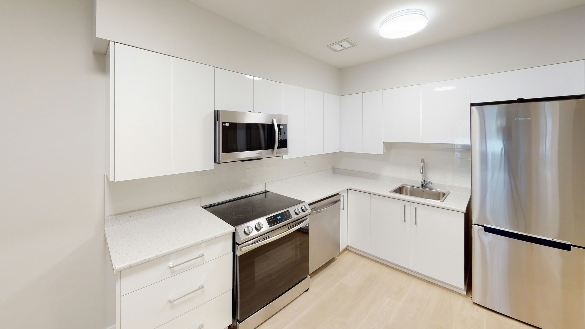 103-8735 Selkirk Street, Vancouver, BC, V6P 4J5 - 2