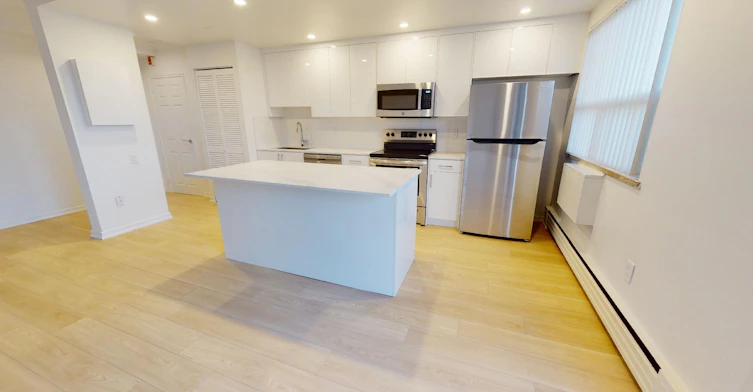 302-265 Reynolds Street, Oakville, ON, L6J 3L5 - 2