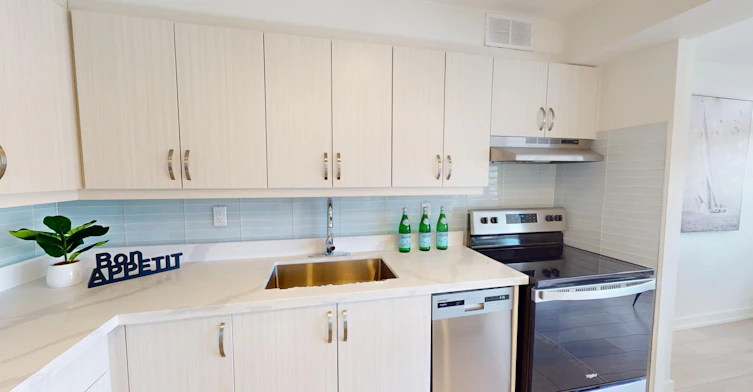 1004-30 Edith Drive, Toronto, ON, M4R 1Y8 - 10
