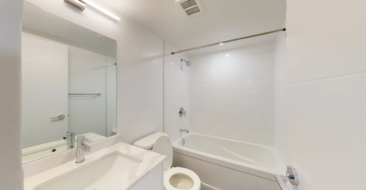 0806-919 Dufferin Street, Toronto, ON, M6H 4B3 - 4