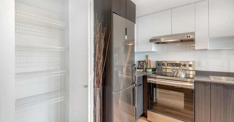 711-3583 Kingsway, Vancouver, BC, V5R 5L9 - 9