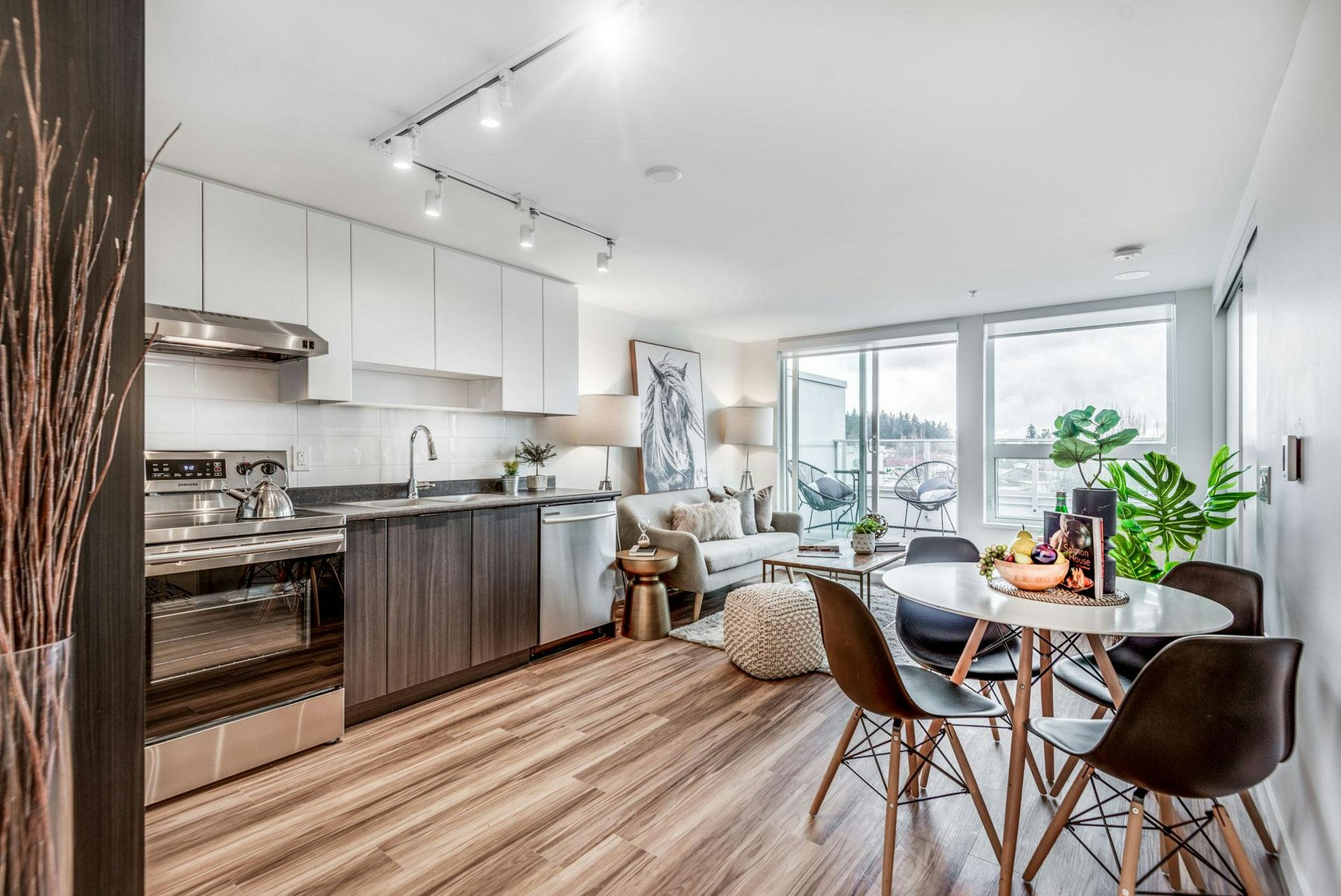XXX1-3583 Kingsway, Vancouver, BC, V5R 5L9 - 3