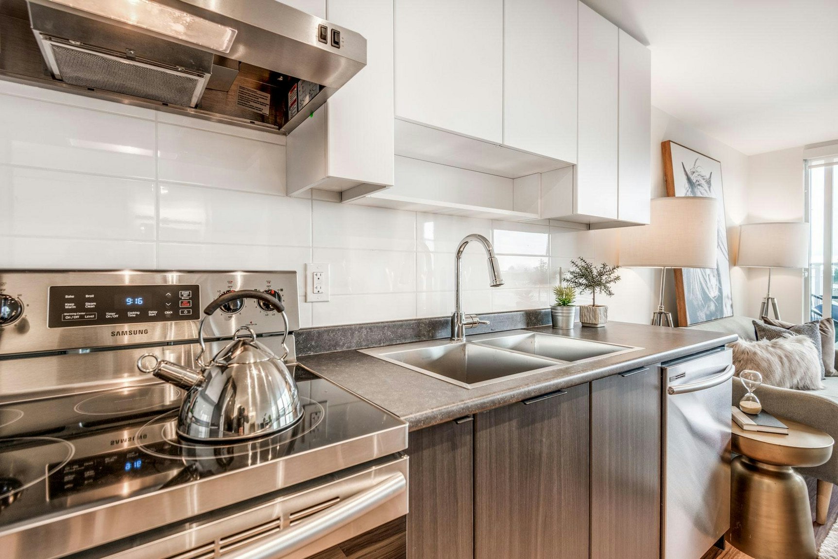 XXX1-3583 Kingsway, Vancouver, BC, V5R 5L9 - 2