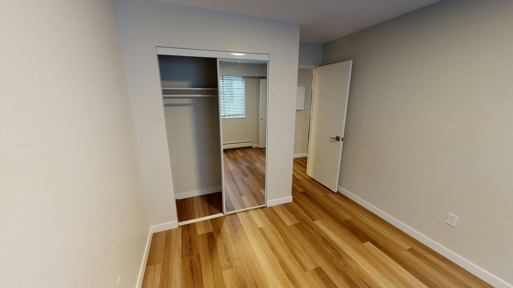 202-2244 West 6th Avenue, Vancouver, BC, V6K 1V8 - 6