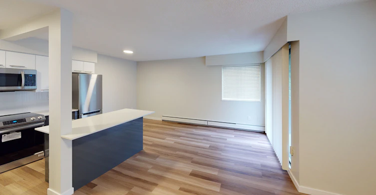102-2244 West 6th Avenue, Vancouver, BC, V6K 1V8 - 3