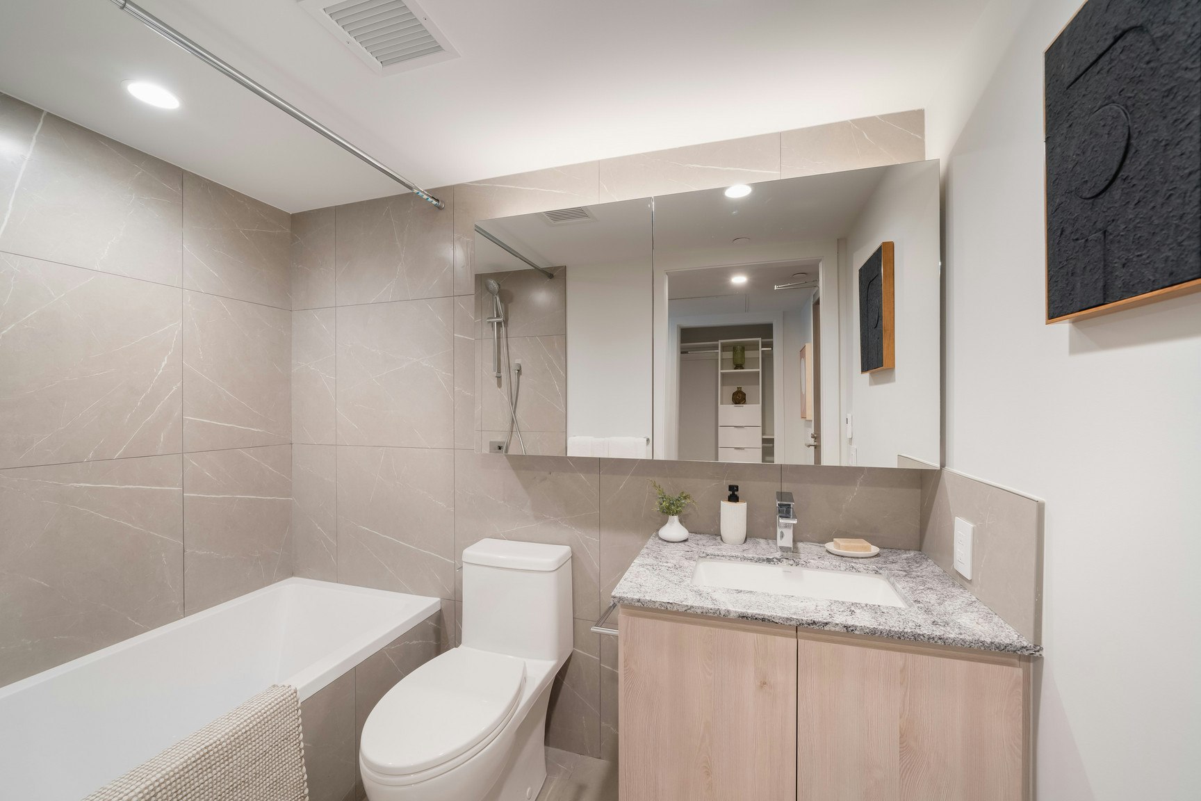 1102-510 Richards Street, Vancouver, BC, V6B 1T5 - 11