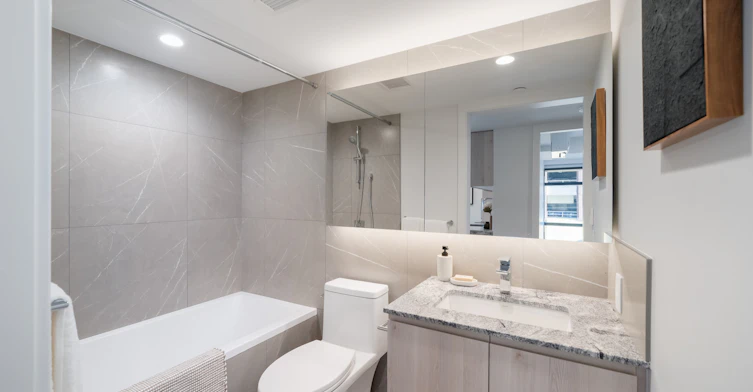 705-510 Richards Street, Vancouver, BC, V6B 1T5 - 9