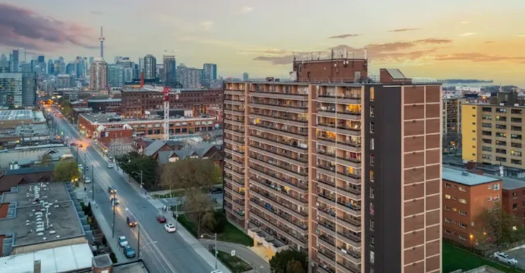 1405-1251 King Street West, Toronto, ON, M6K 1G7 - 2