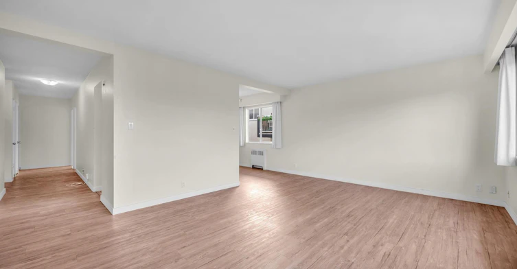 207-1615 Vine Street, Vancouver, BC, V6K 3J3 - 8