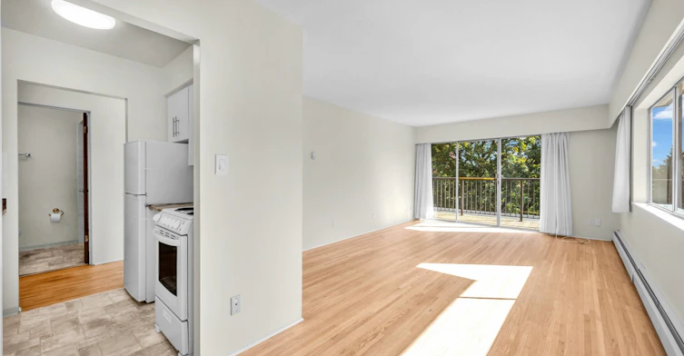 102-8655 Cartier Street, Vancouver, BC, V6P 4T9 - 9