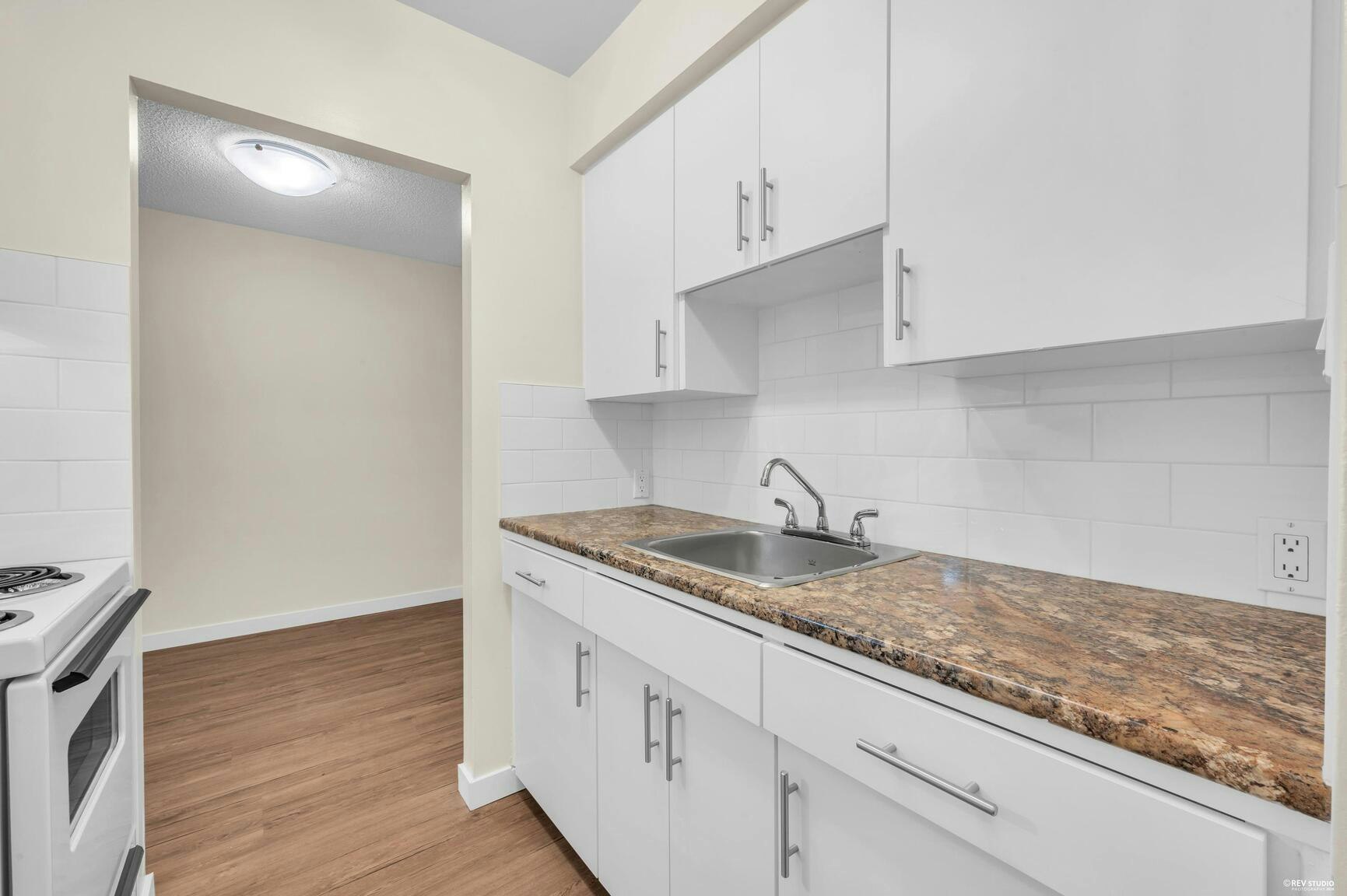202-8655 Cartier Street, Vancouver, BC, V6P 4T9 - 17