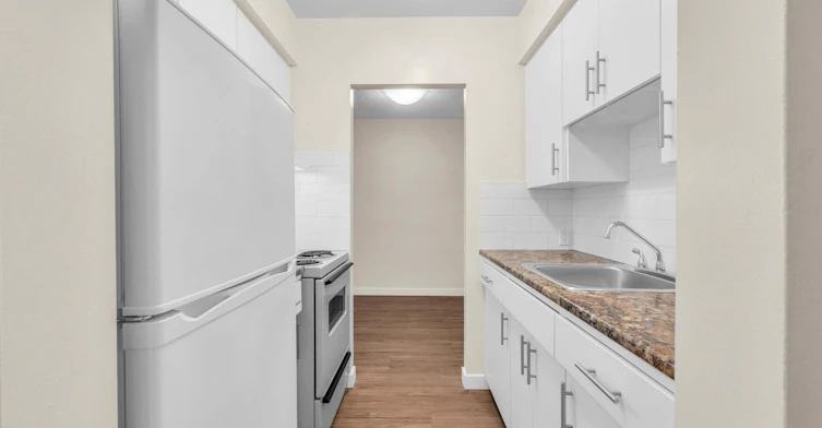 202-8655 Cartier Street, Vancouver, BC, V6P 4T9 - 18