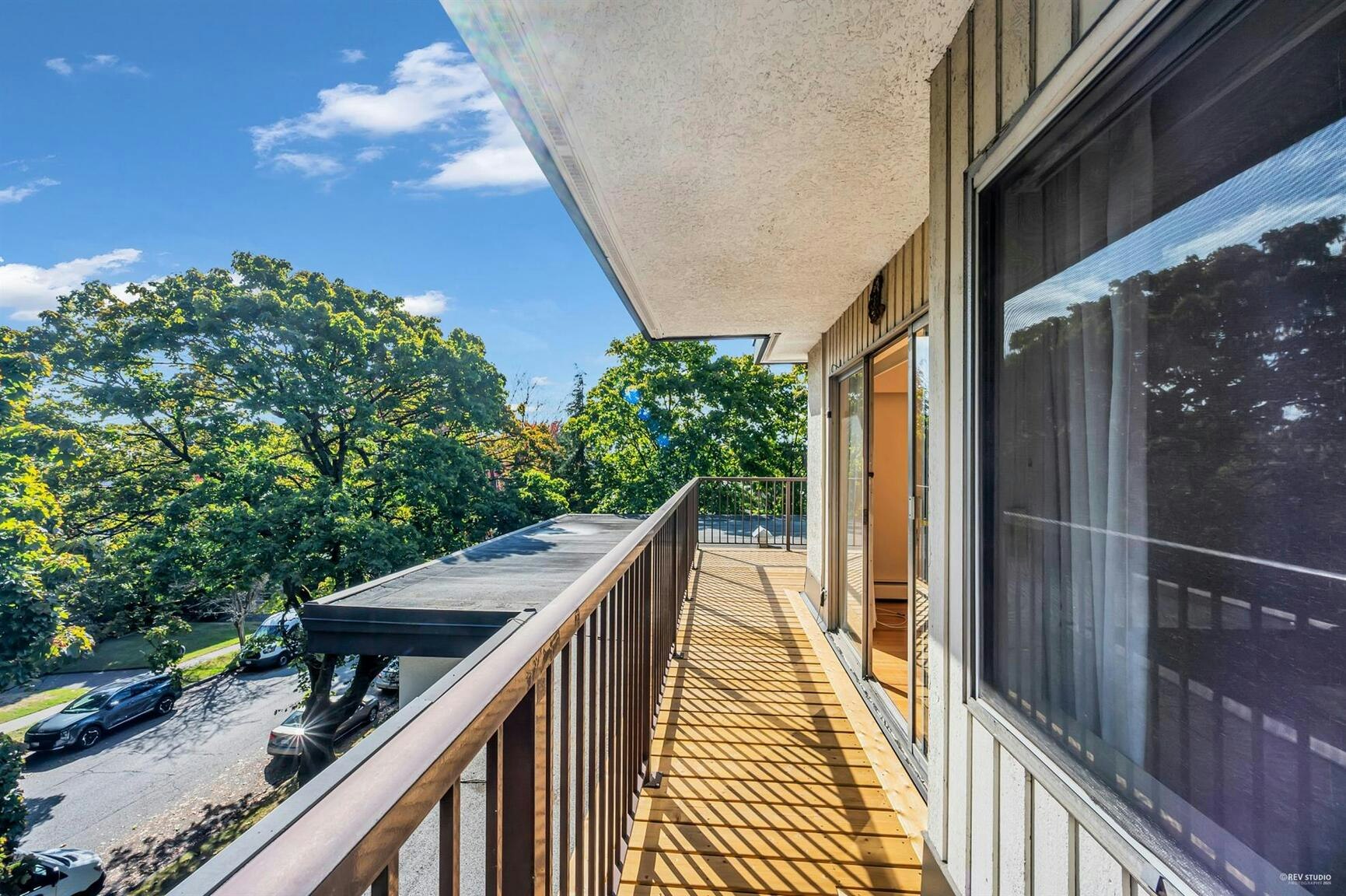 401-8655 Cartier Street, Vancouver, BC, V6P 4T9 - 11