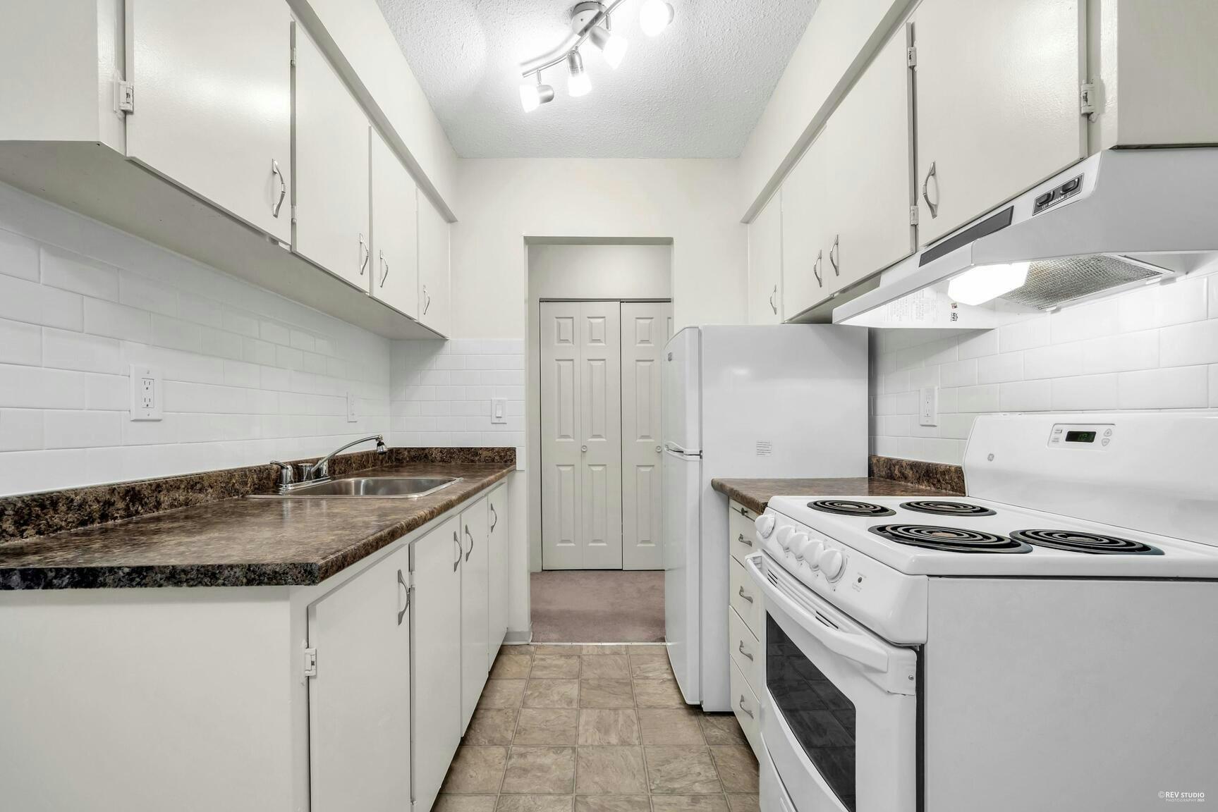 104-6044 Wilson Avenue, Burnaby, BC, V5H 2R7 - 6