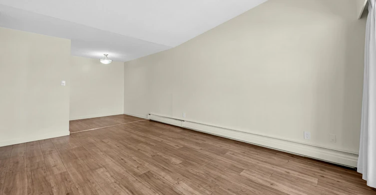 307-6044 Wilson Avenue, Burnaby, BC, V5H 2R7 - 2
