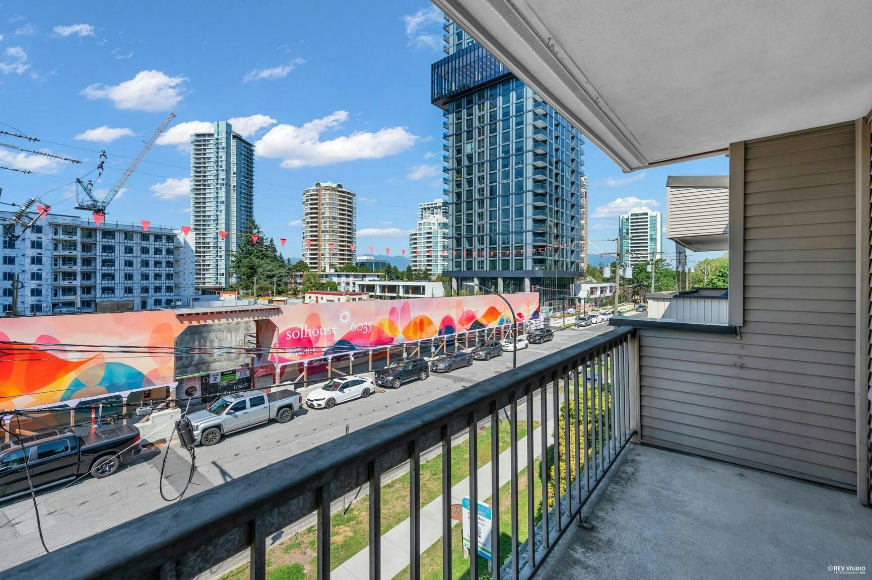 307-6044 Wilson Avenue, Burnaby, BC, V5H 2R7
