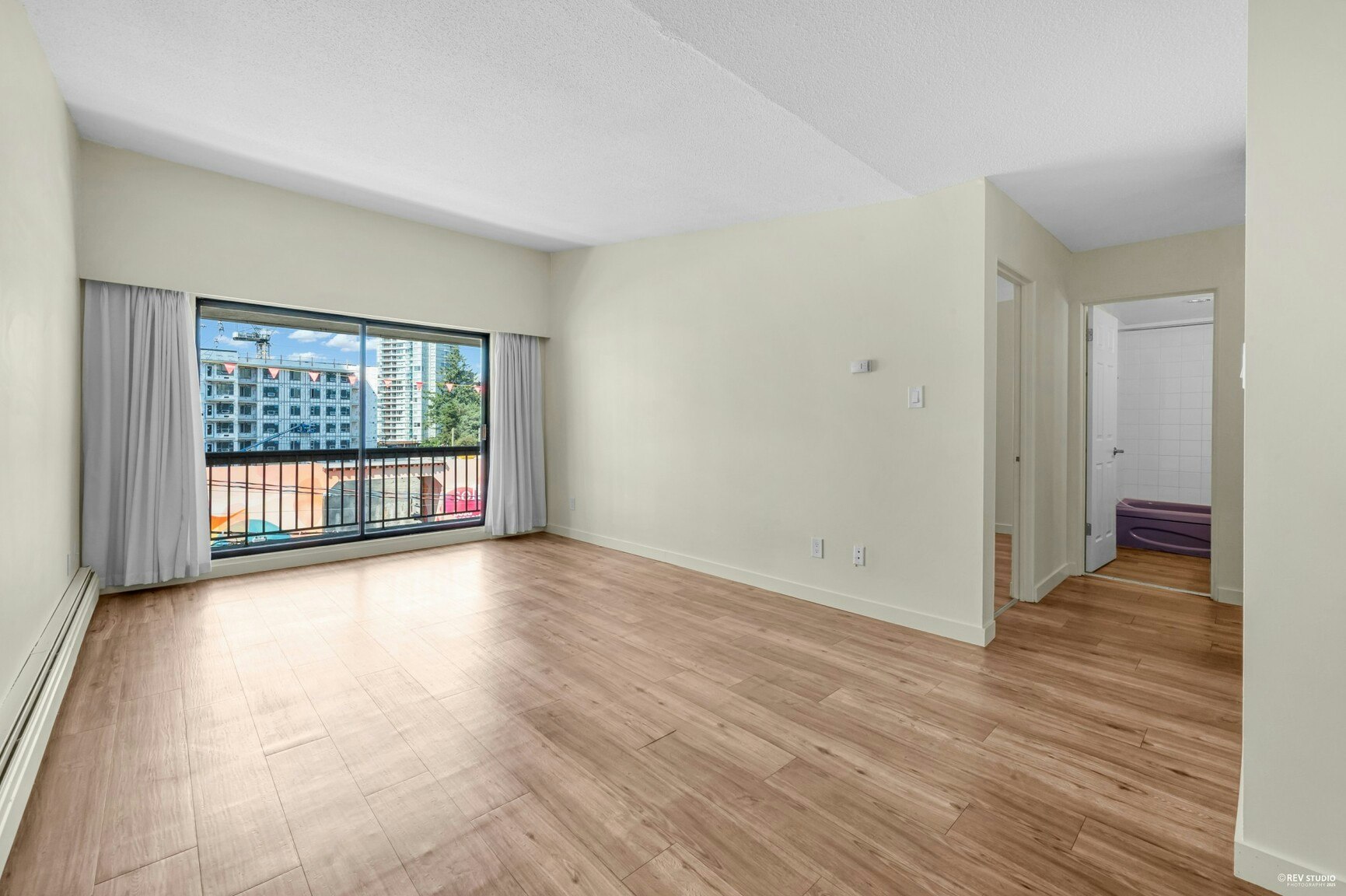 307-6044 Wilson Avenue, Burnaby, BC, V5H 2R7 - 5